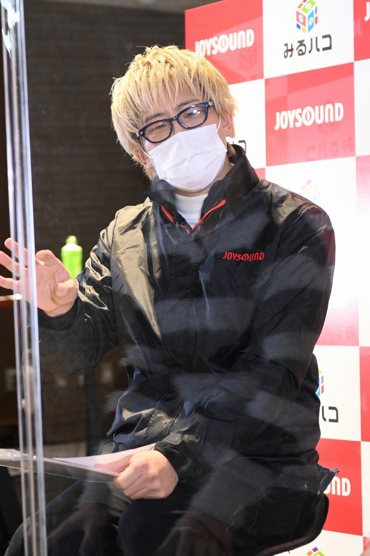 金爆・鬼龍院翔が「心のリフレッシュになった」　一人カラオケでストレス発散を報告