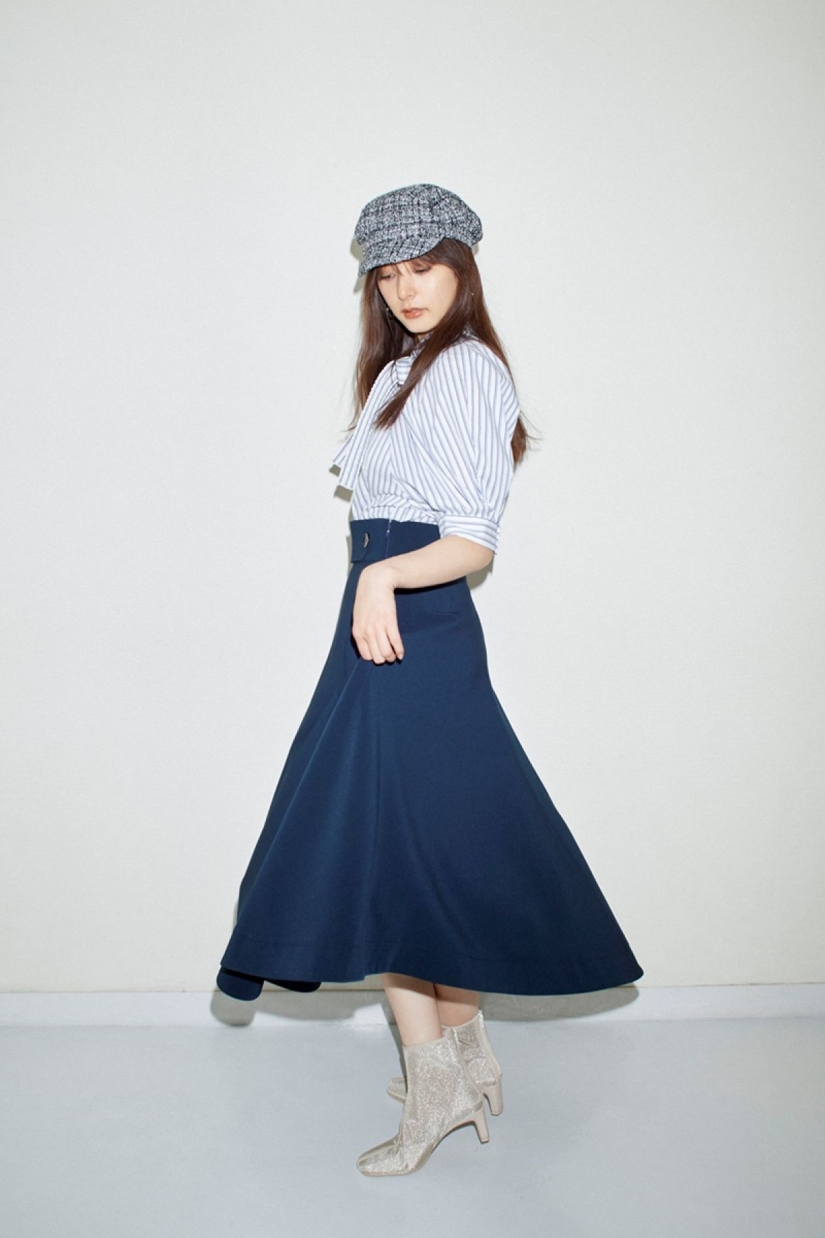 新木優子が魅せる「SNIDEL」2022年春コレクション