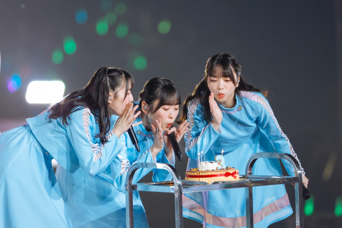 日向坂46・小坂菜緒がステージ復帰「またここに戻ってこられてすごくうれしい」＜3回目のひな誕祭＞