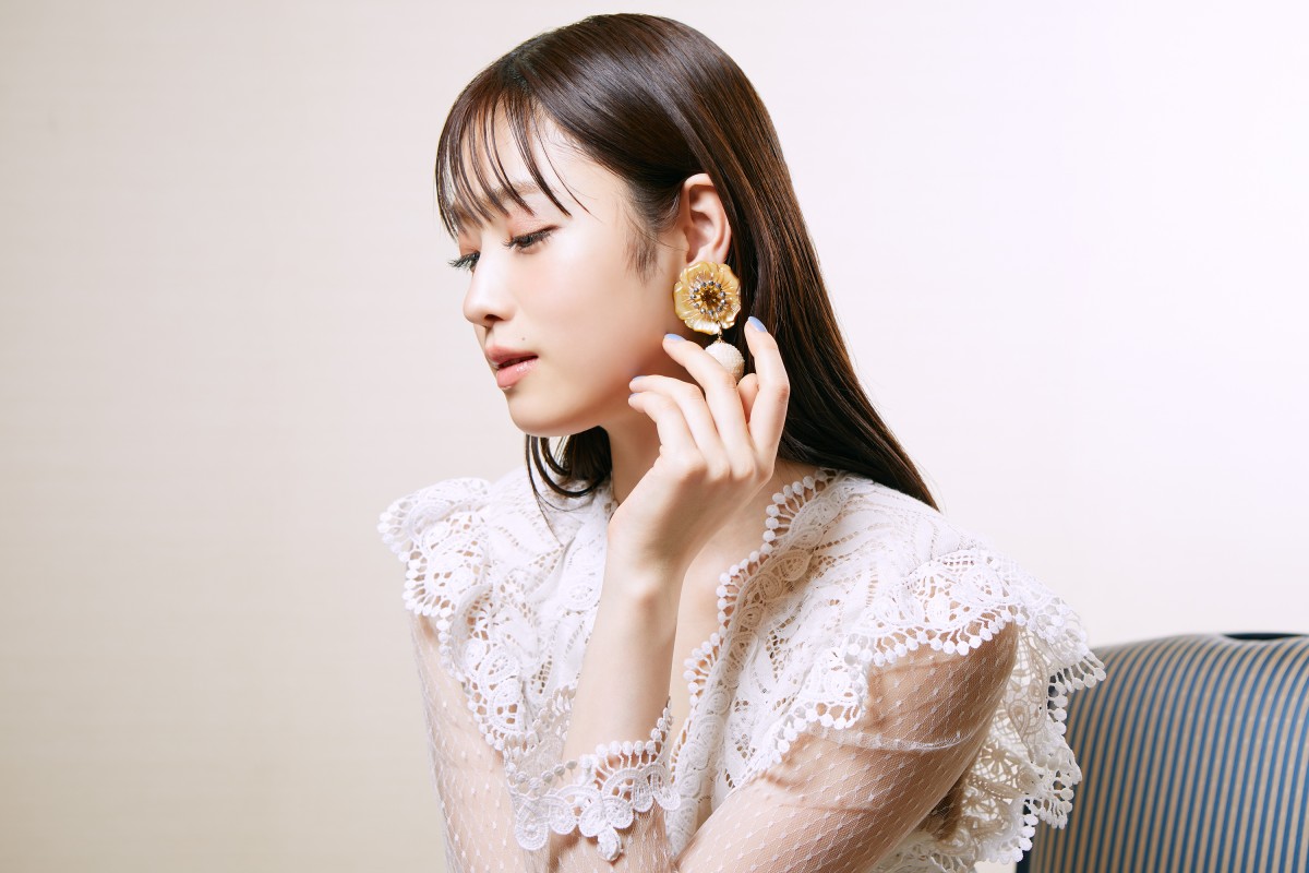 女優、バラエティー、YouTube…多分野で活躍の高橋ひかるに聞いた「自分の“肩書き”を選ぶなら何？」