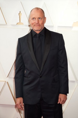 ウディ・ハレルソン、第94回アカデミー賞レッドカーペットにて