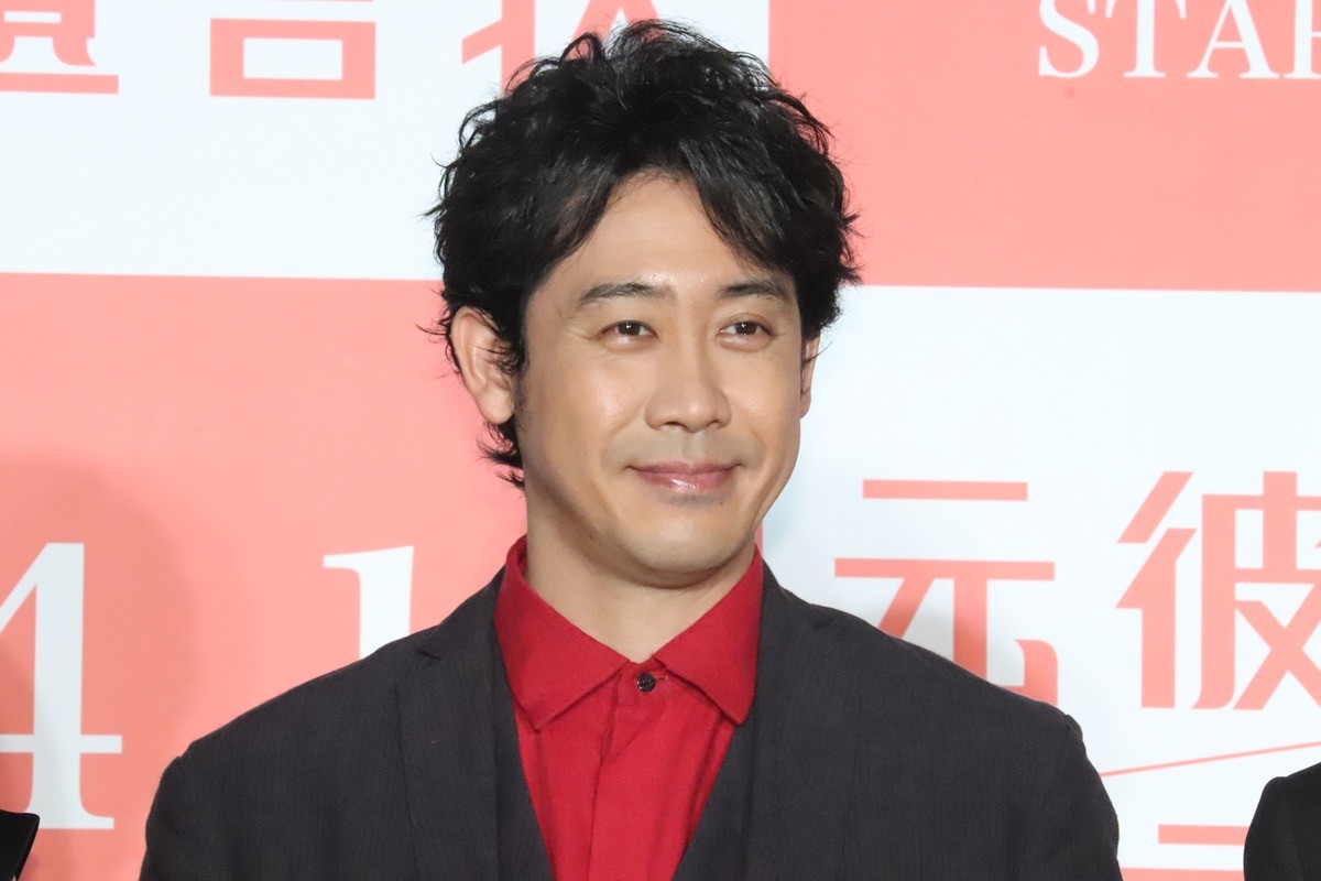 『元彼の遺言状』綾瀬はるか＆大泉洋、“ぷく顔”2ショットに反響「かわいい」