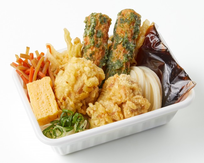 丸亀製麺「W鶏ちく天うどん弁当」登場！　柚子香る鶏天＆ちくわ磯部天がWで入って大満足