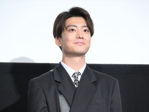 映画『冬薔薇』完成披露上映会に出席した伊藤健太郎