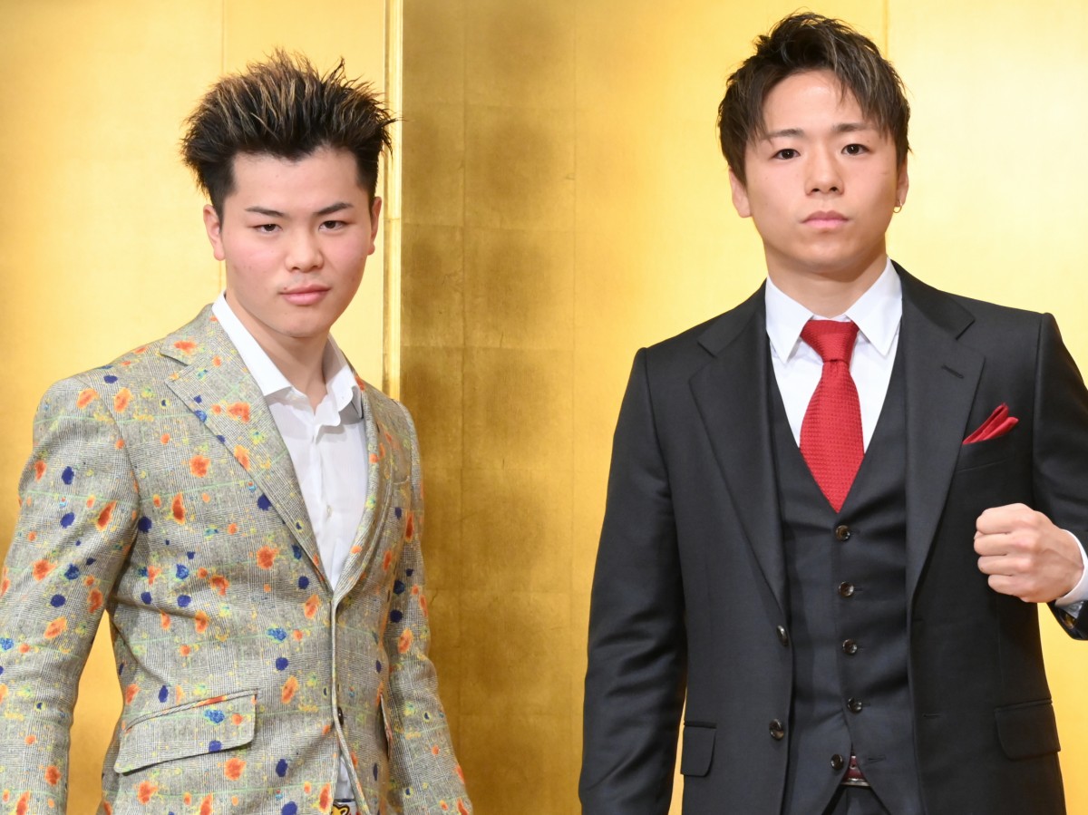 (左から)那須川天心と武尊
