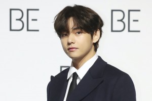 BTS V、日本の食べ物に大喜び！　東京を満喫する動画に「無邪気すぎて眩しい！」など反響