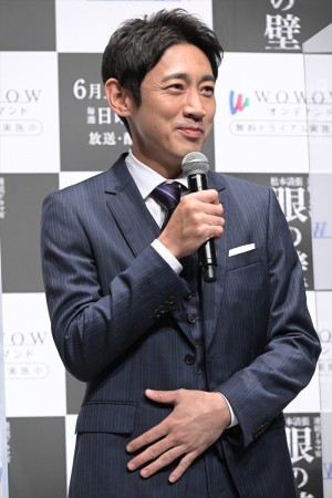 小泉孝太郎、『連続ドラマW　松本清張　眼の壁』完成報告会に登場