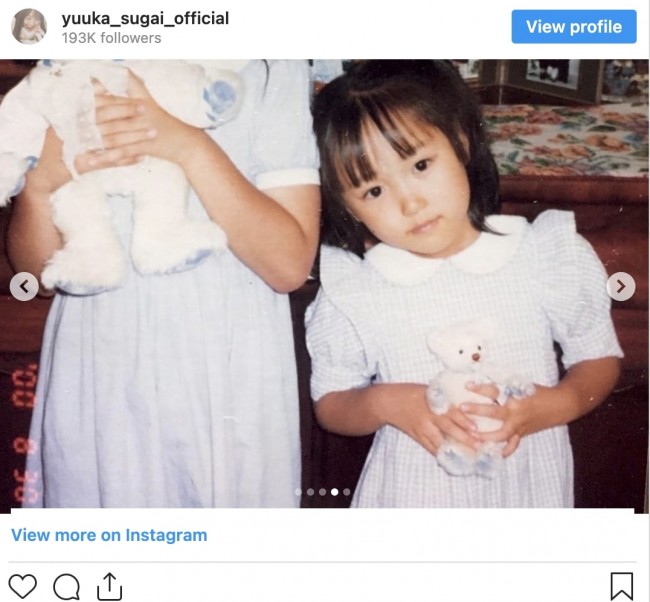 写真）櫻坂46・菅井友香、幼少期の写真公開 「天使みたい」「お嬢様