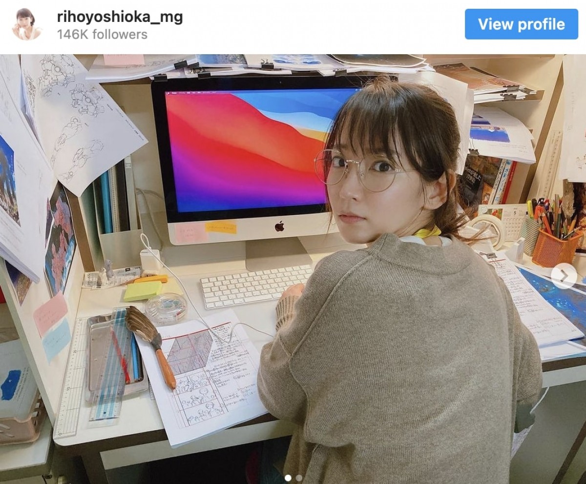 吉岡里帆『ハケンアニメ!』のオフショット ※「吉岡里帆マネージャー」インスタグラム