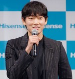 「ハイセンスジャパン 新商品・新CM発表会」に出席した綾野剛