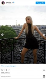 パリで過ごすBLACKPINKのリサ ※「BLACKPINK・リサ」インスタグラム
