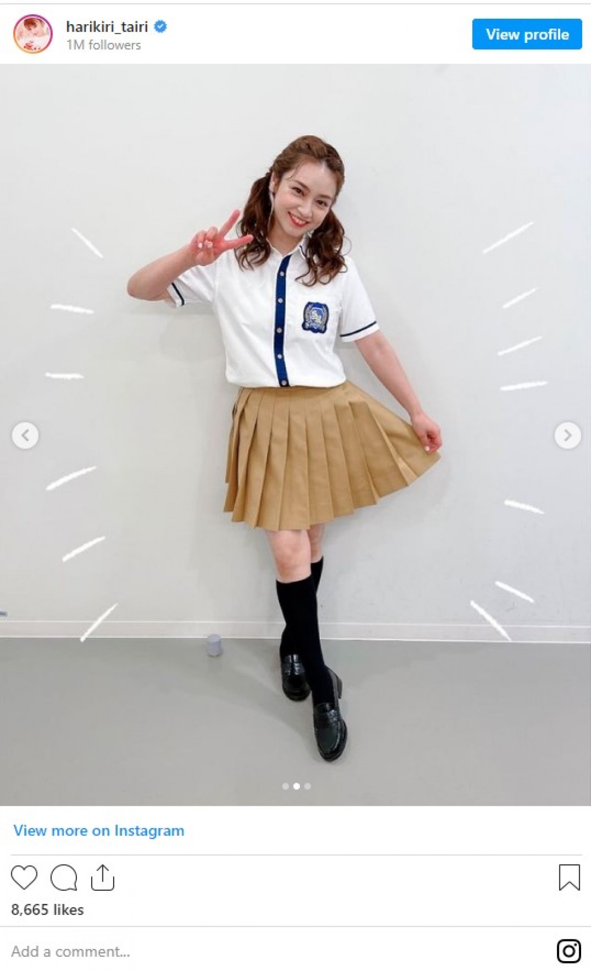 平愛梨、ツインテール×ミニスカ姿にファン絶賛「可愛すぎるー」「制服、まだまだイケる」