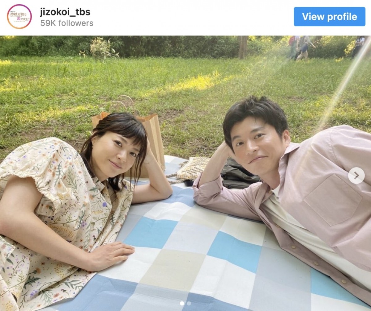 (左から)上野樹里、田中圭 ※ドラマ『持続可能な恋ですか?』公式インスタグラム