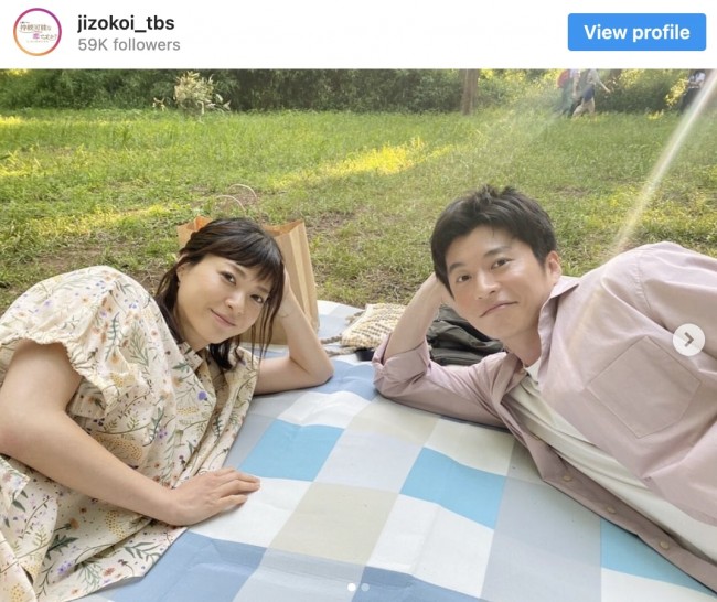 （左から）上野樹里、田中圭　※ドラマ『持続可能な恋ですか？』公式インスタグラム