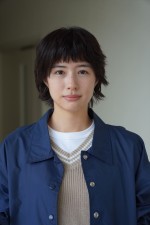 【写真】佐久間由衣、林遣都＆仲野太賀主演『初恋の悪魔』でオン眉新人刑事役に