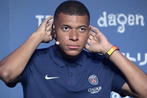 キリアン・エムバぺ、『エアトリ presents PSG JAPAN TOUR 2022』開幕記者会見に登場