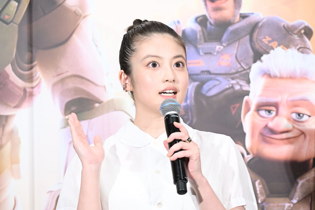 鈴木亮平、自分とバズの共通点は「アゴがしっかりしてるんです」