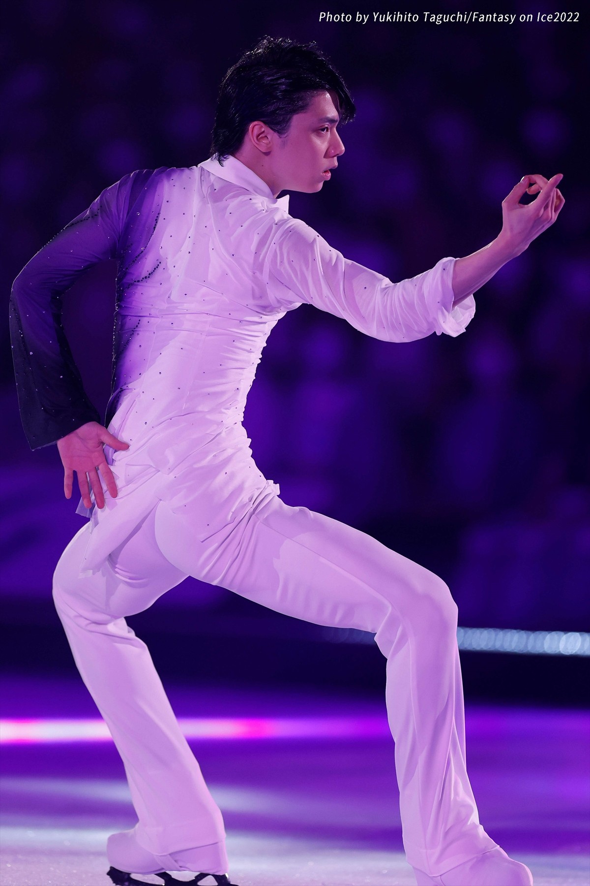 羽生結弦のパフォーマンスも！『フィギュアスケートLife Extra アイスショー2022』より収録カット公開