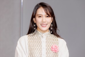 山本千尋、「第12回 衛星放送協会 オリジナル番組アワード」授賞式に登場