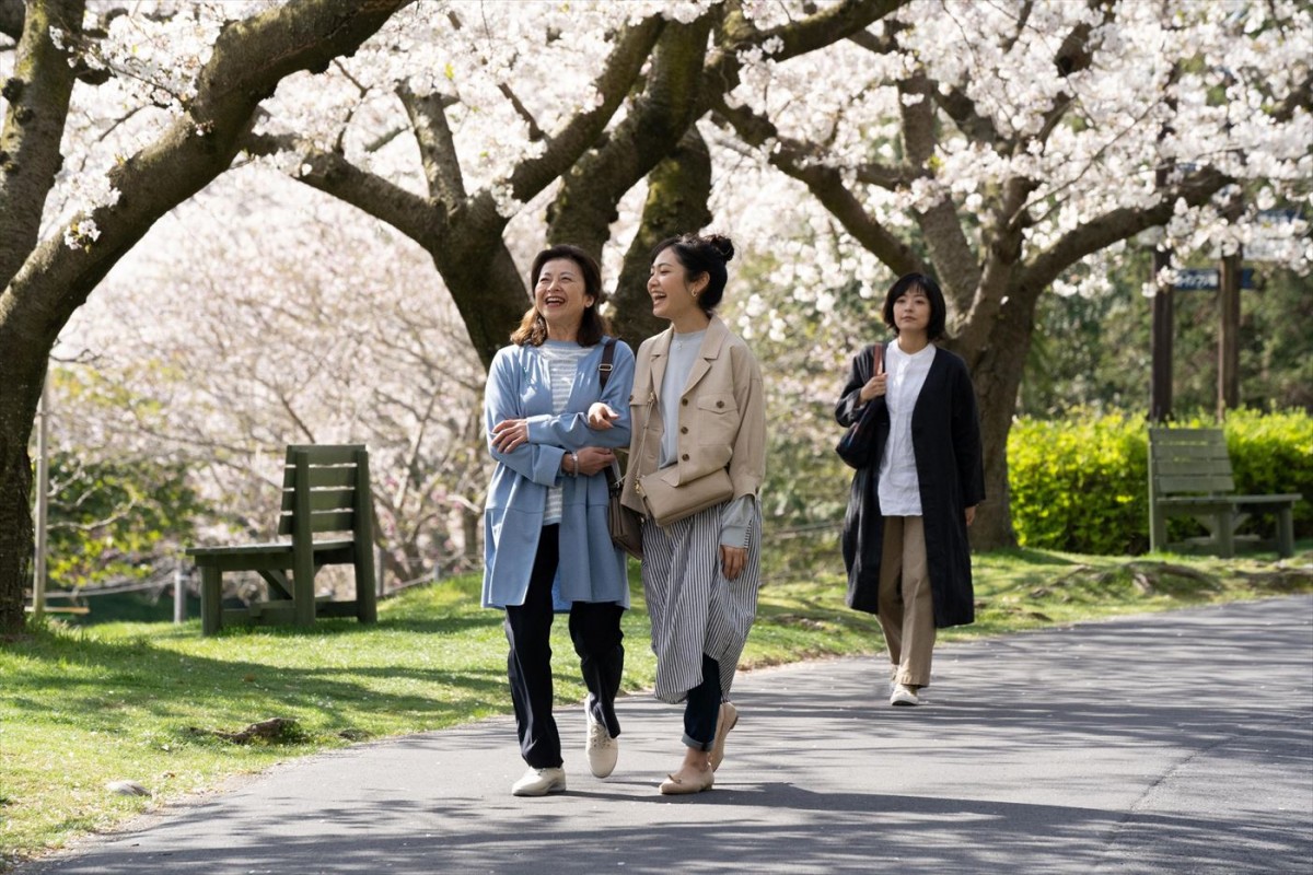 井上真央×石田えり『わたしのお母さん』場面写真解禁　mayo（岡本真夜）がメインテーマを担当