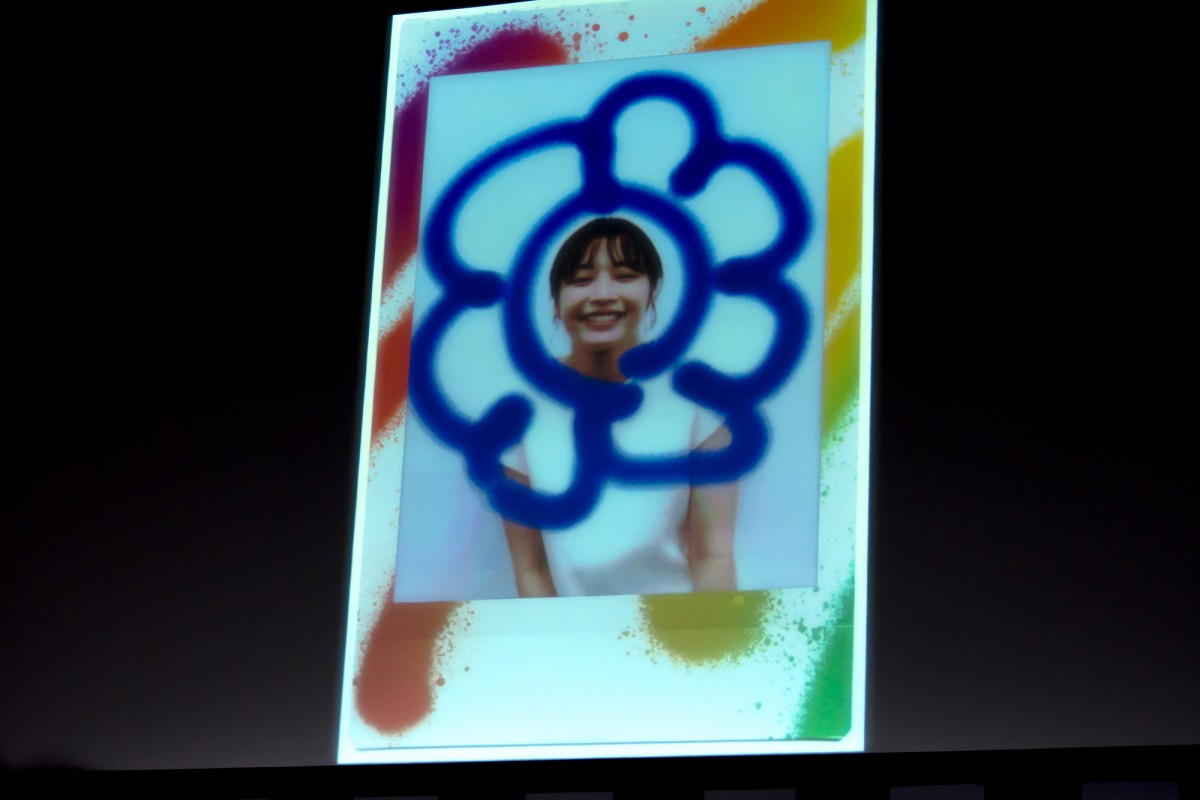 広瀬すず、伊原六花から絵のプレゼント　完成度の高さに驚き「すごくない!?」
