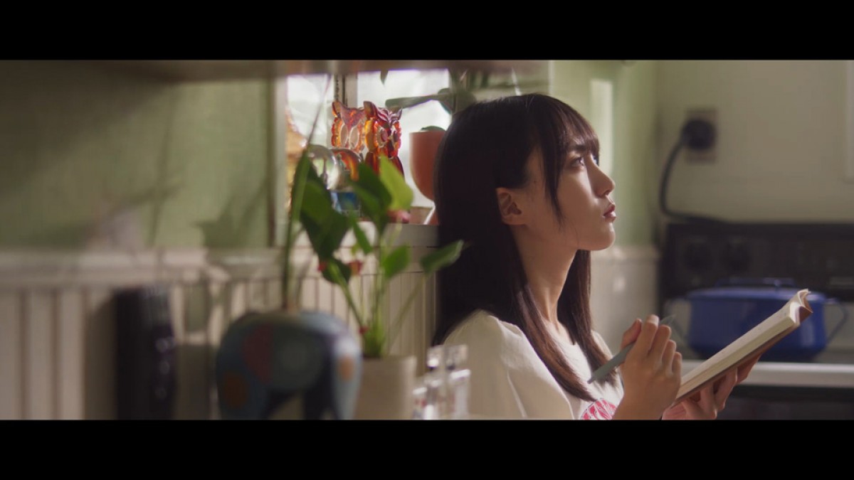 乃木坂46「好きというのはロックだぜ！」MV公開　センター賀喜遥香の衣装は10パターン