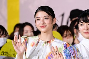出口夏希、映画『沈黙のパレード』ジャパンプレミアイベント＆完成披露試写会舞台あいさつに登場