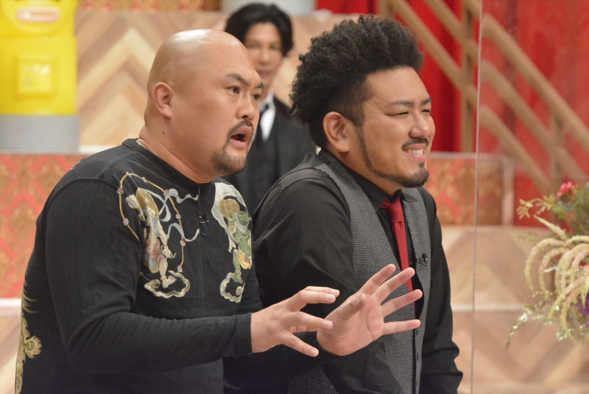 オズワルド伊藤、キャバクラ・ガールズバーに1000万円「イワクラを連れてくことも」