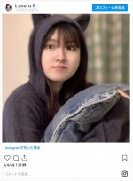新しいパジャマ姿を披露した小林星蘭 ※「小林星蘭」インスタグラム