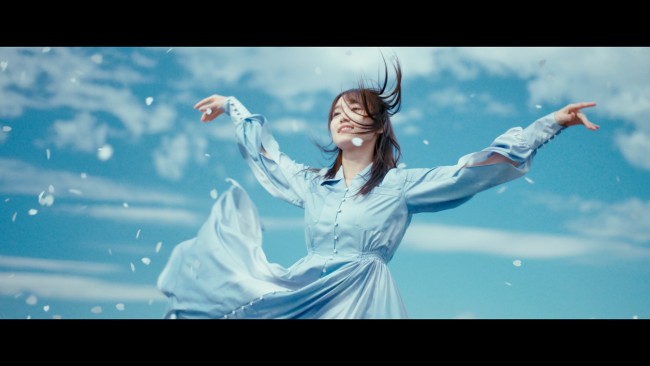 櫻坂46・菅井友香にとってのラストソング「その日まで」MVより