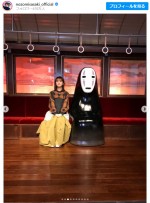 【写真】佐々木希、『千と千尋』名シーン再現ショットに反響「可愛いすぎてたまりません」