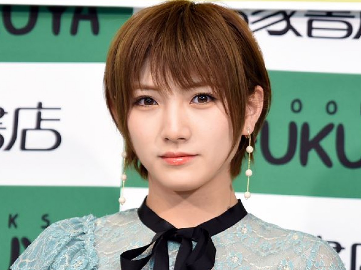 AKB48からの卒業を発表した岡田奈々