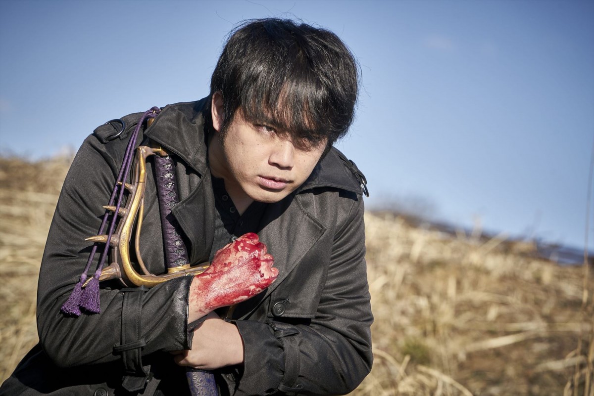 “非・特撮ヒーロー俳優”中村倫也が今、仮面ライダー作品に出演した必然