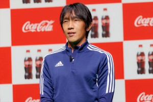 中村俊輔、「コカ・コーラ」FIFA ワールドカップ 開催国ボトル発売記念イベントに登場