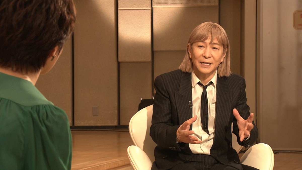 小室哲哉、自らの音楽の原点と先の音楽を語りつくす　『インタビュー ここから』出演＆11.23放送