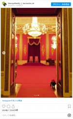 もうすぐ寄付されるパディントンのぬいぐるみ　バッキンガム宮殿やクラレンス・ハウスで過ごした思い出写真　※「英王室」インスタグラム