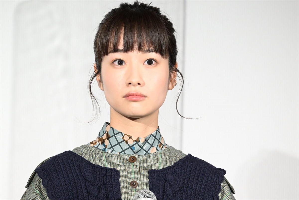 鈴鹿央士、美男美女が集った高校時代を回想　モテ度は「弱火」
