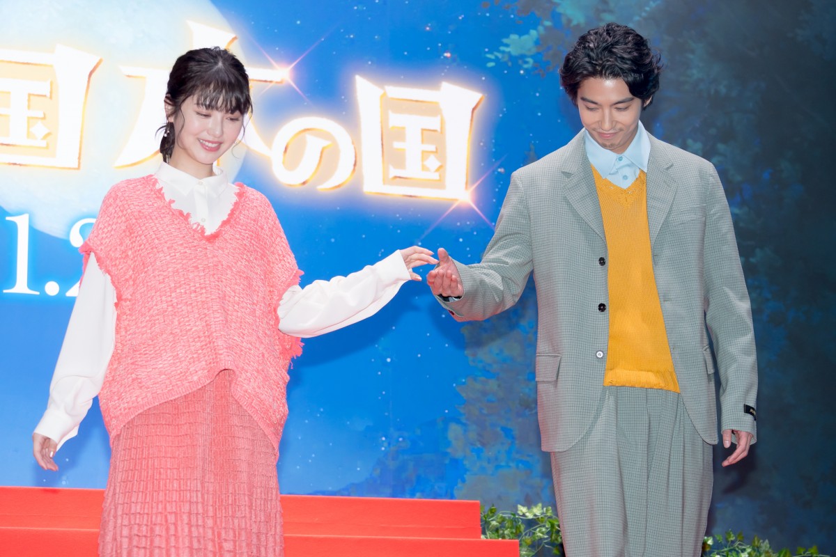 浜辺美波、アフレコで賀来賢人に感謝「すごくホッとしました」