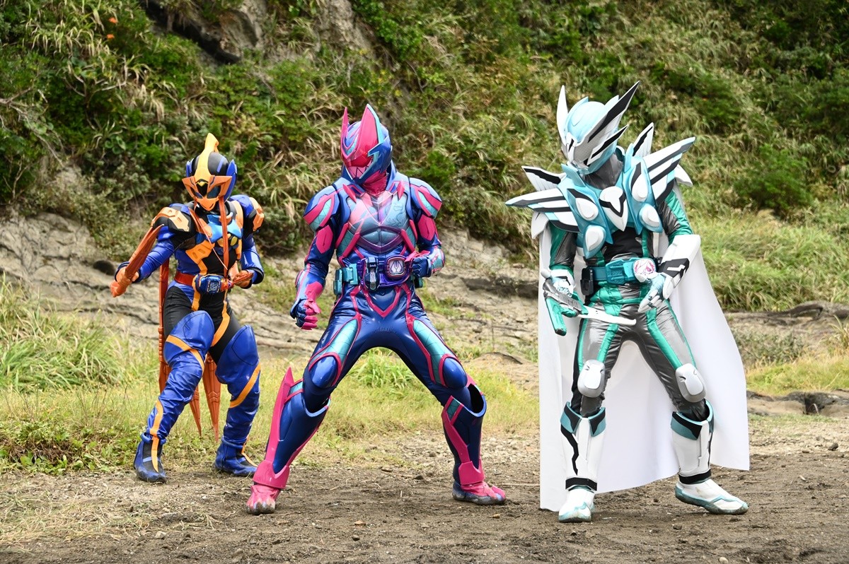 『仮面ライダー』でいられる時間を大切に　前田拳太郎＆簡秀吉、先輩から後輩へ送るエール