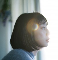 夏帆写真集『おとととい』表紙カット