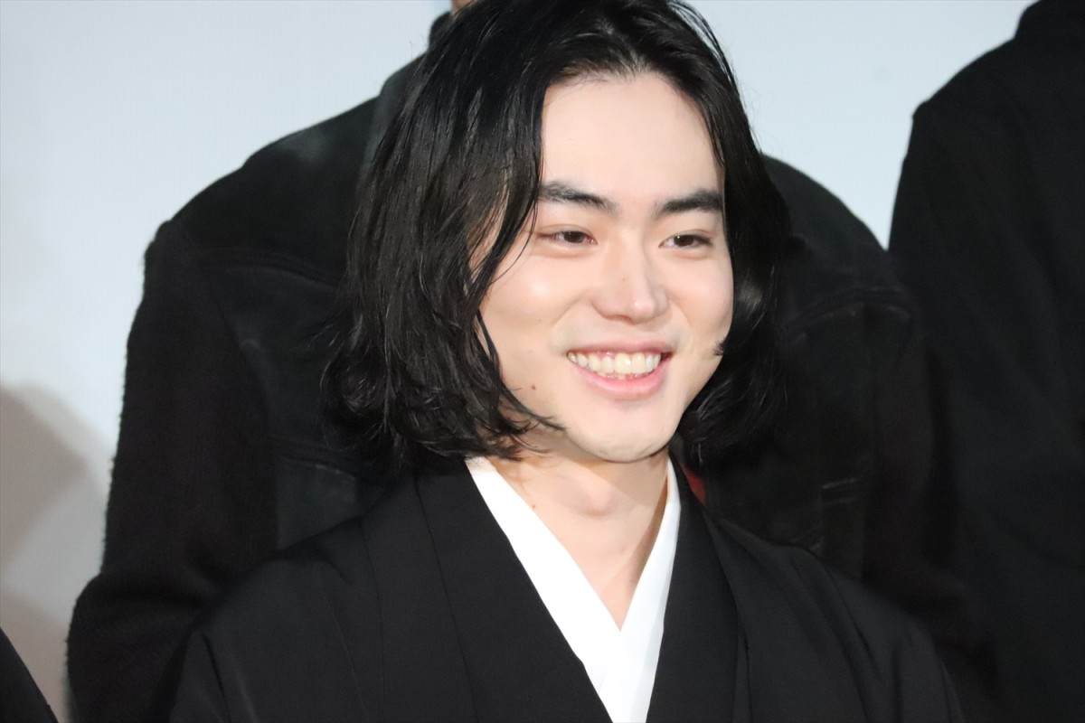 菅田将暉、友人・King Gnu井口理に「思い出職人」と暴露され苦笑い