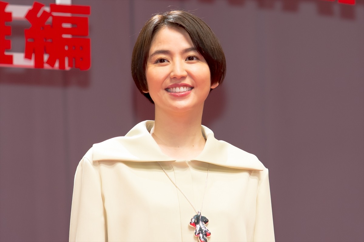 長澤まさみ、映画『コンフィデンスマンJP 英雄編』ワールドプレミアに登場