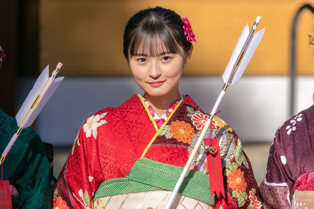 乃木坂46・久保史緒里ら“新・花の2001年組”が新成人　振袖姿お披露目
