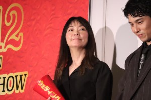 大九明子監督、映画『ウェディング・ハイ』完成披露舞台あいさつに登場