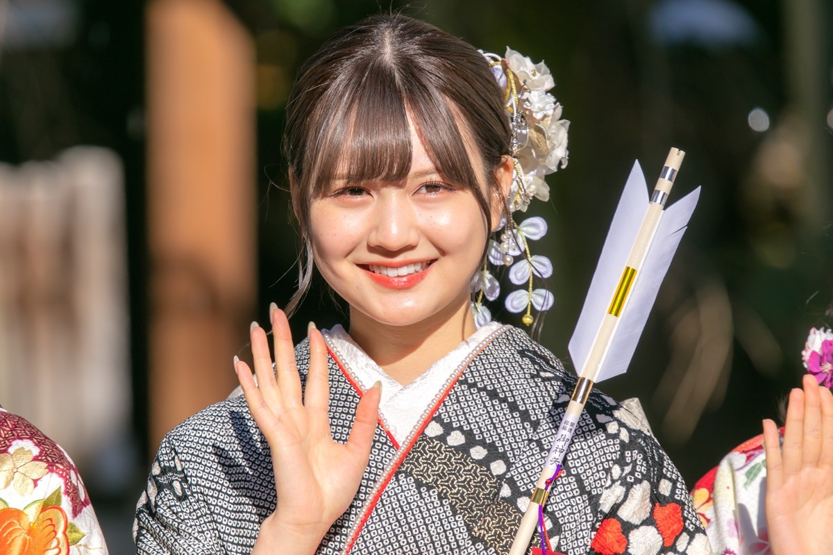 乃木坂46・久保史緒里ら“新・花の2001年組”が新成人　振袖姿お披露目