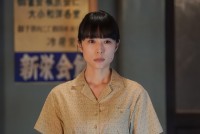 『カムカムエヴリバディ』でヒロイン・雉真るいを演じる深津絵里