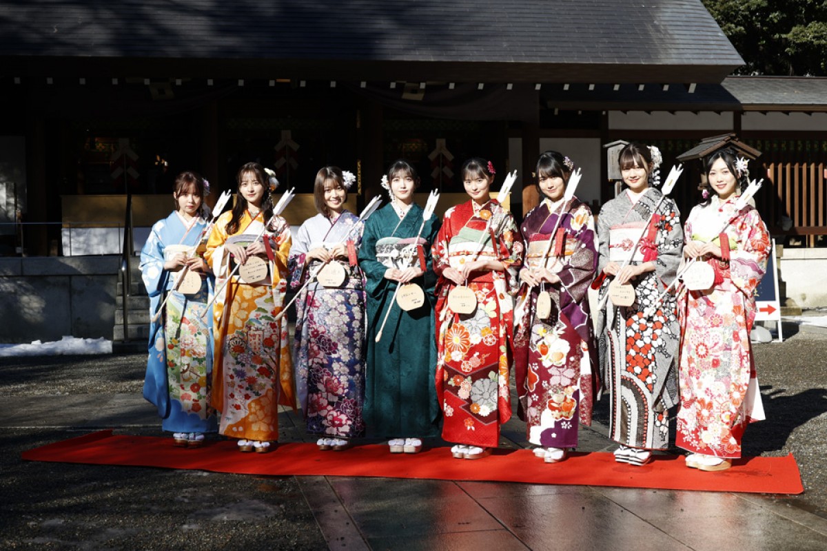 乃木坂46・久保史緒里ら“新・花の2001年組”が新成人　振袖姿お披露目