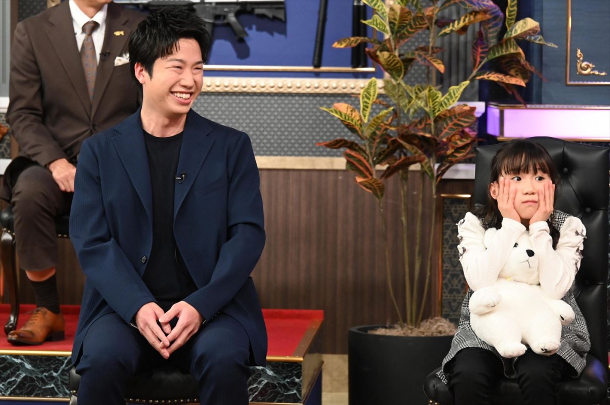 『人生が変わる1分間の深イイ話×しゃべくり007 合体SP』に出演する(左より)水谷隼と娘の茉莉花