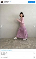 『妻、小学生になる。』衣装合わせ時の写真を公開した石田ゆり子　※「石田ゆり子」インスタグラム