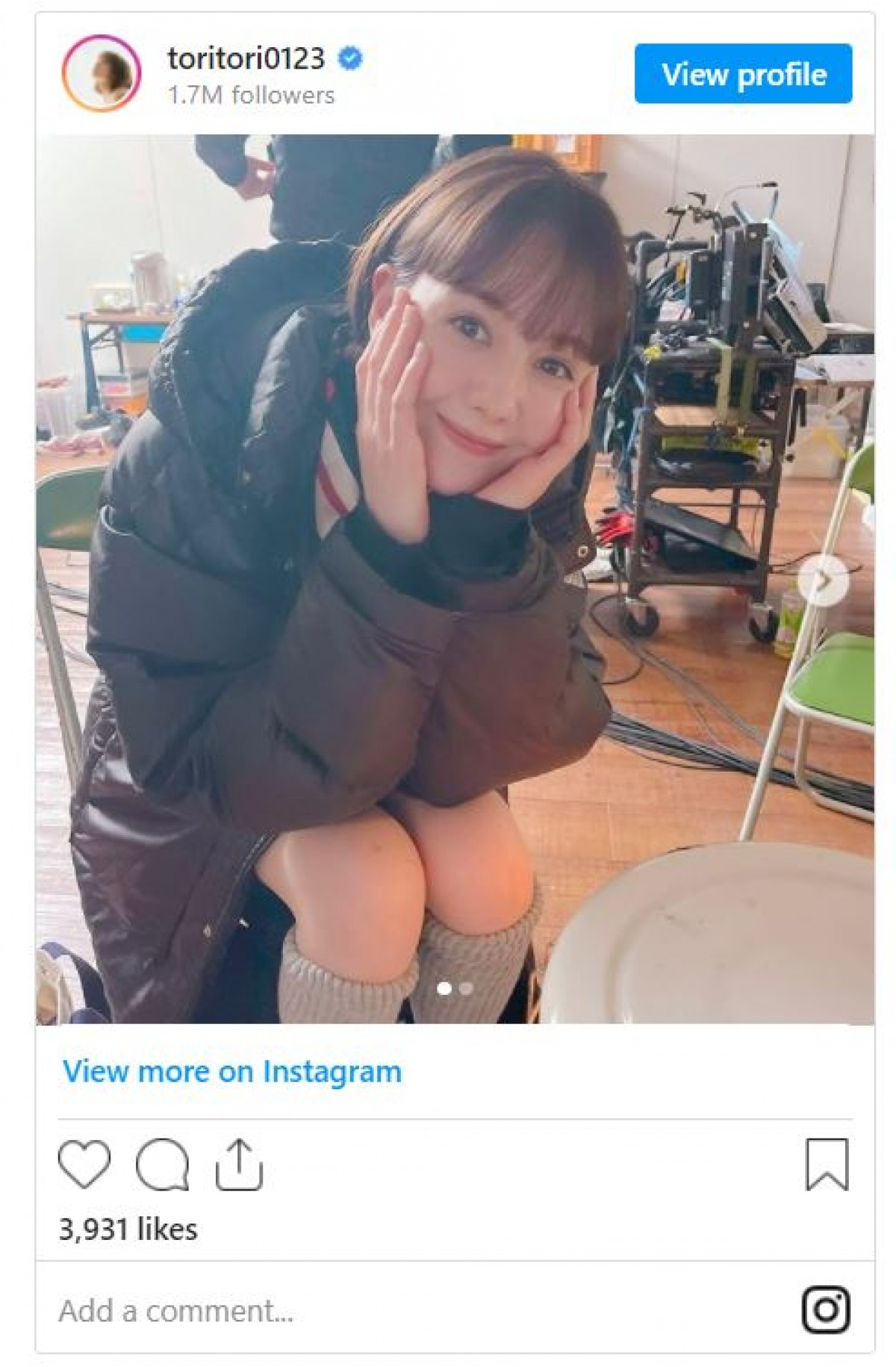 トリンドル玲奈、ストーブ前のほっこりショットに反響「癒しでしかないよ」